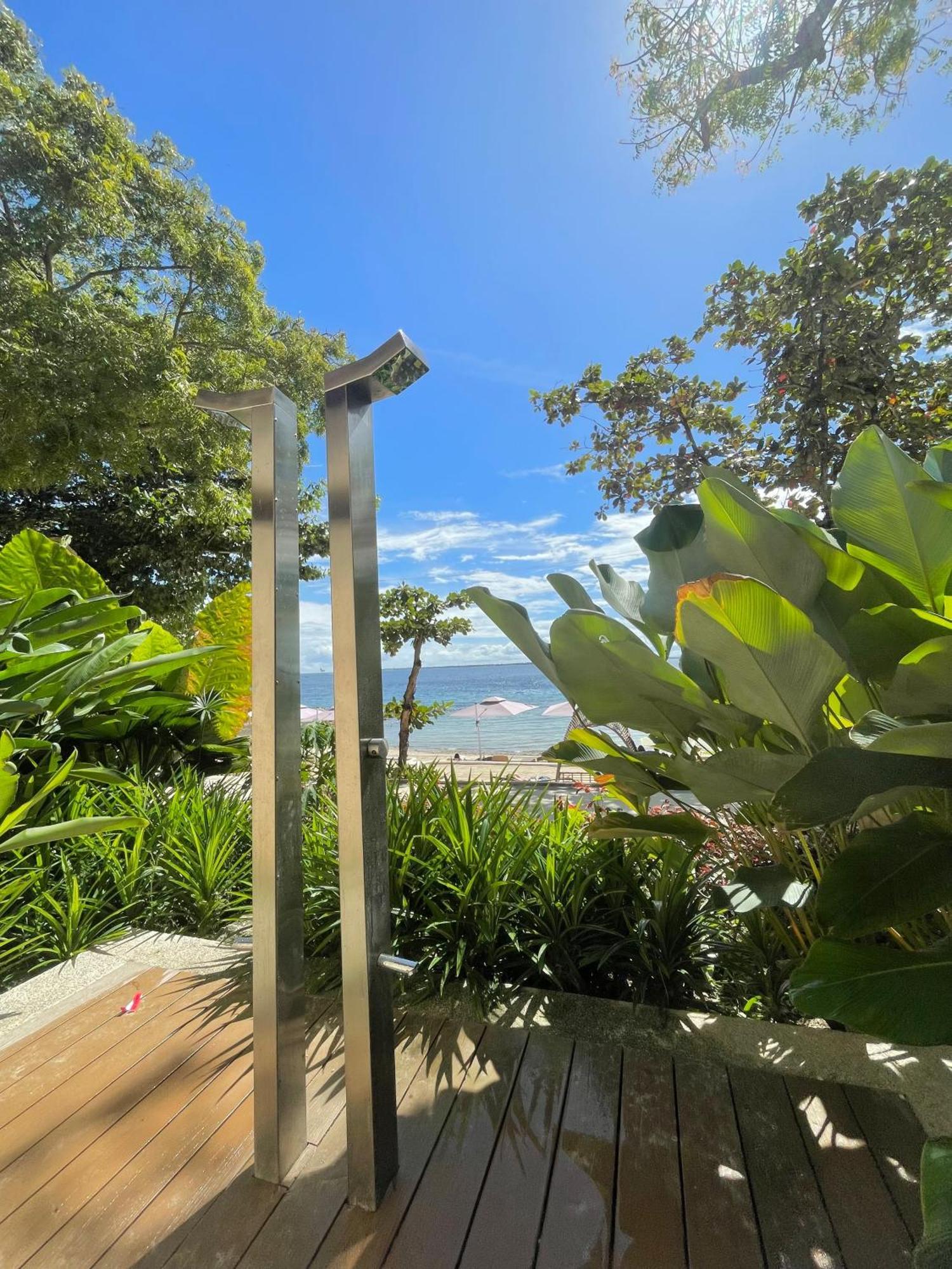 The Beach Suite At The Mactan Newtown Мактан Екстериор снимка